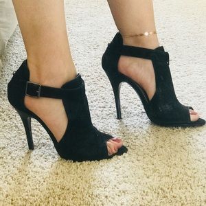 Chinese laundry black heels